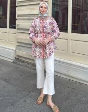 floral desenli gömlek pembe