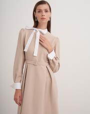 yakası bağlama detaylı elbise bej